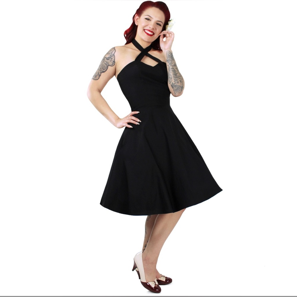 Criss cross halter dress PIN-UP /
Retro